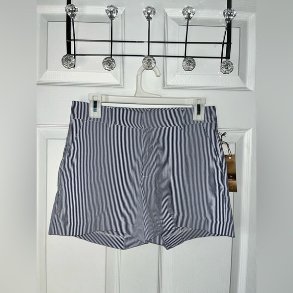 Strip Shorts - Picture 1 of 5